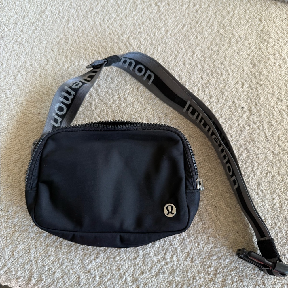 lululemon athletica Black Belt Bag